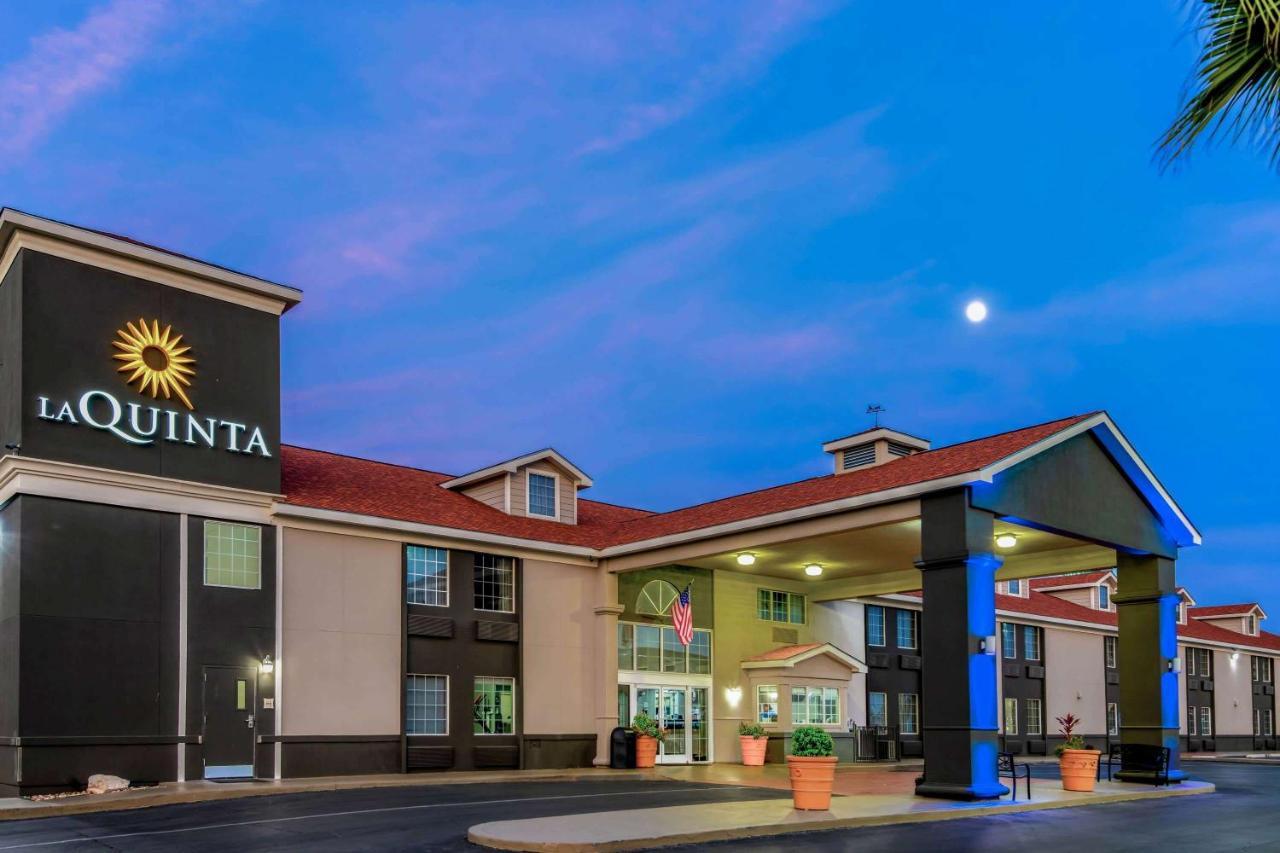 La Quinta Inn By Wyndham San Antonio Brooks City Base Exterior foto